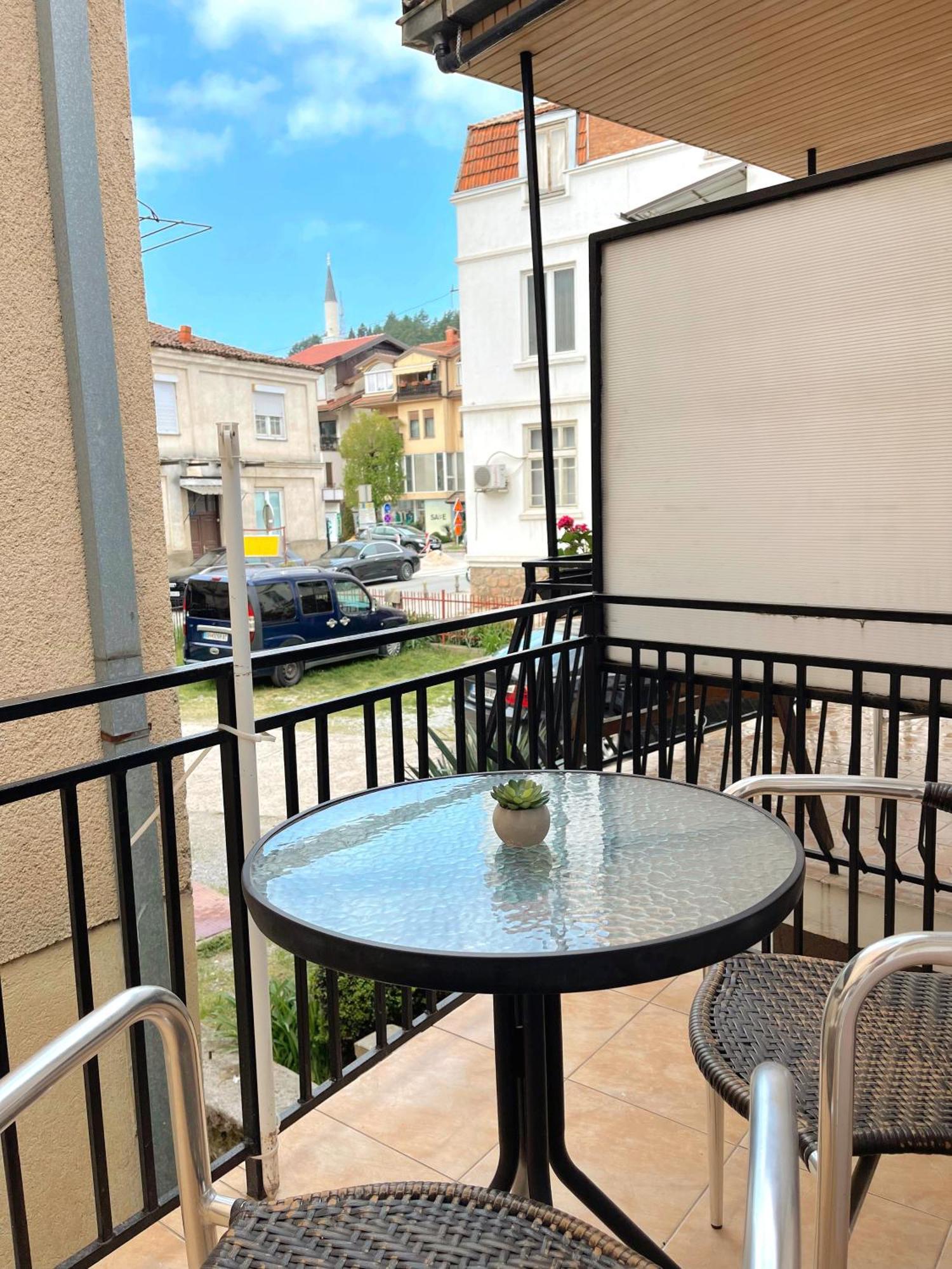 Makedonka Apartments Охрид Екстериор снимка